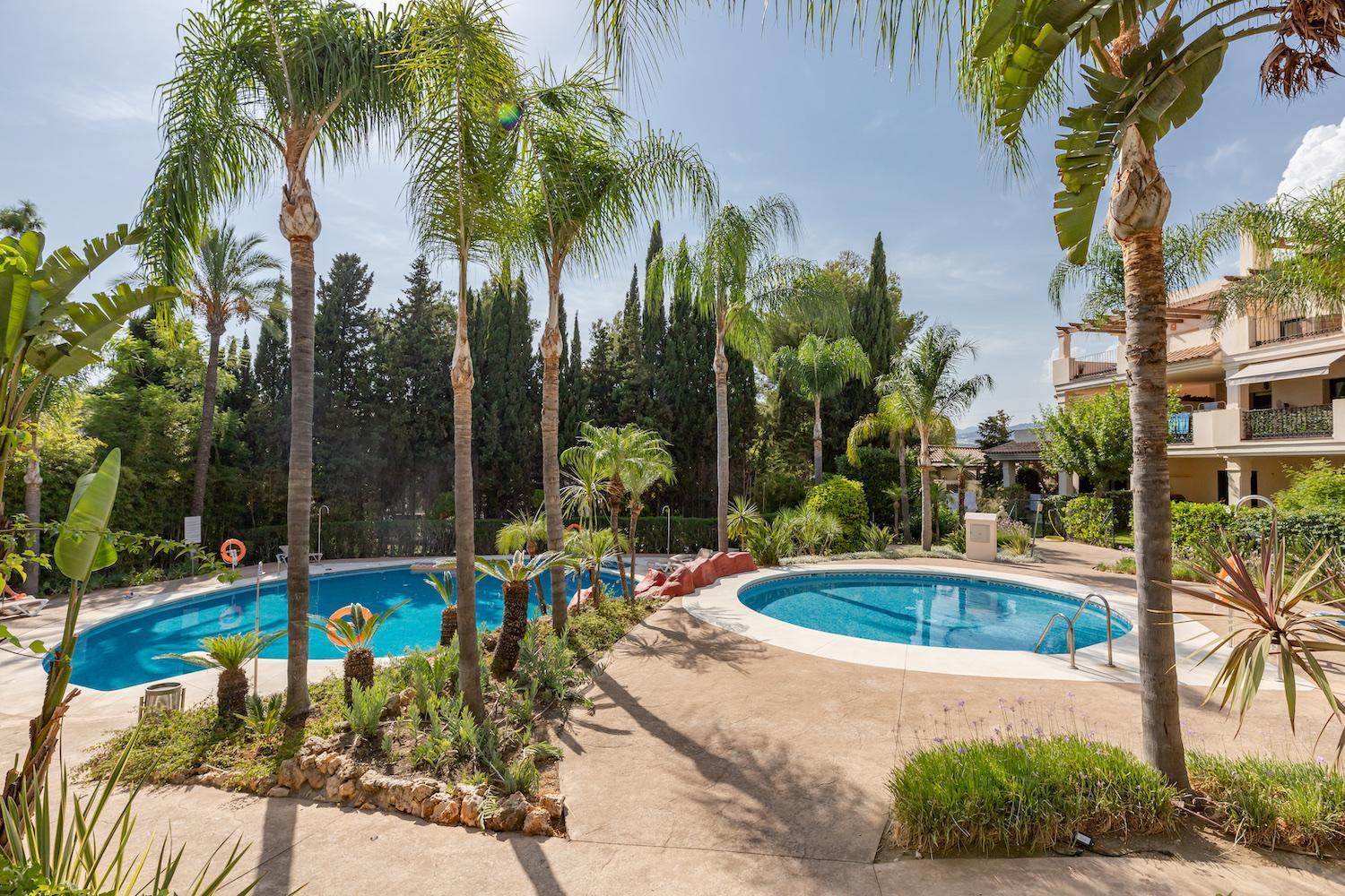 Apartamento Hacienda El Palmeral Puerto Banus Marbella Kültér fotó
